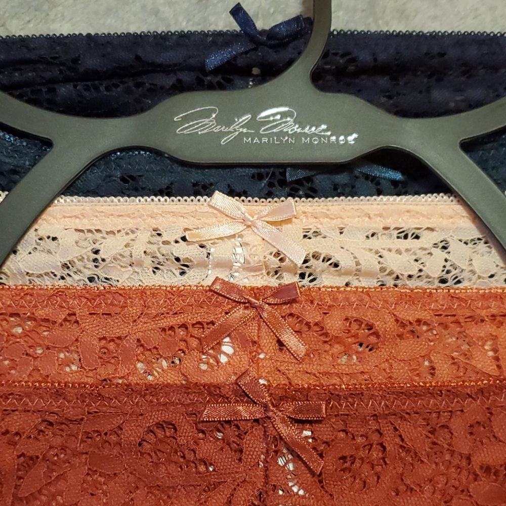 SOLD - Picture 3 of 4